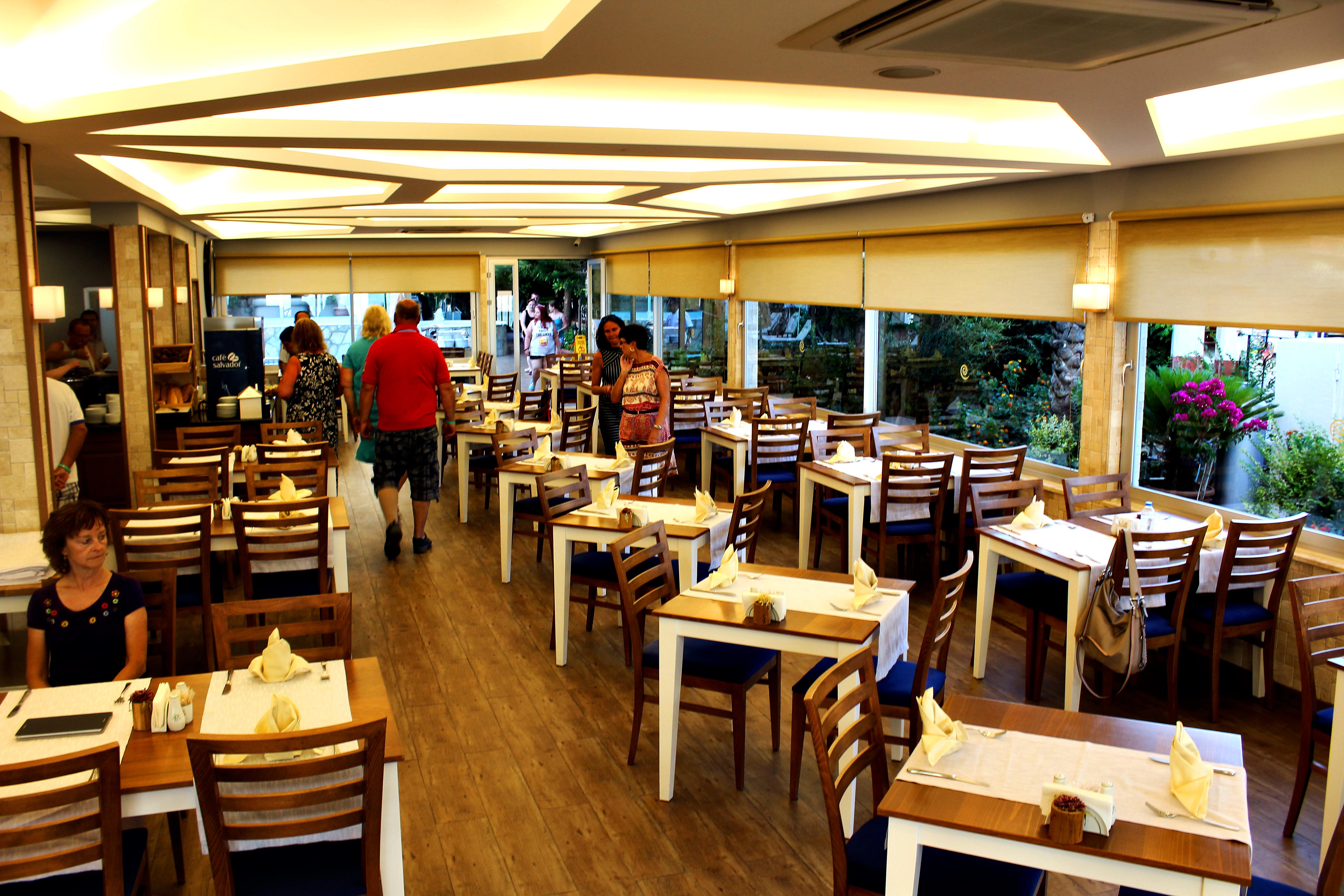 Sun Beach Hotel シダ エクステリア 写真