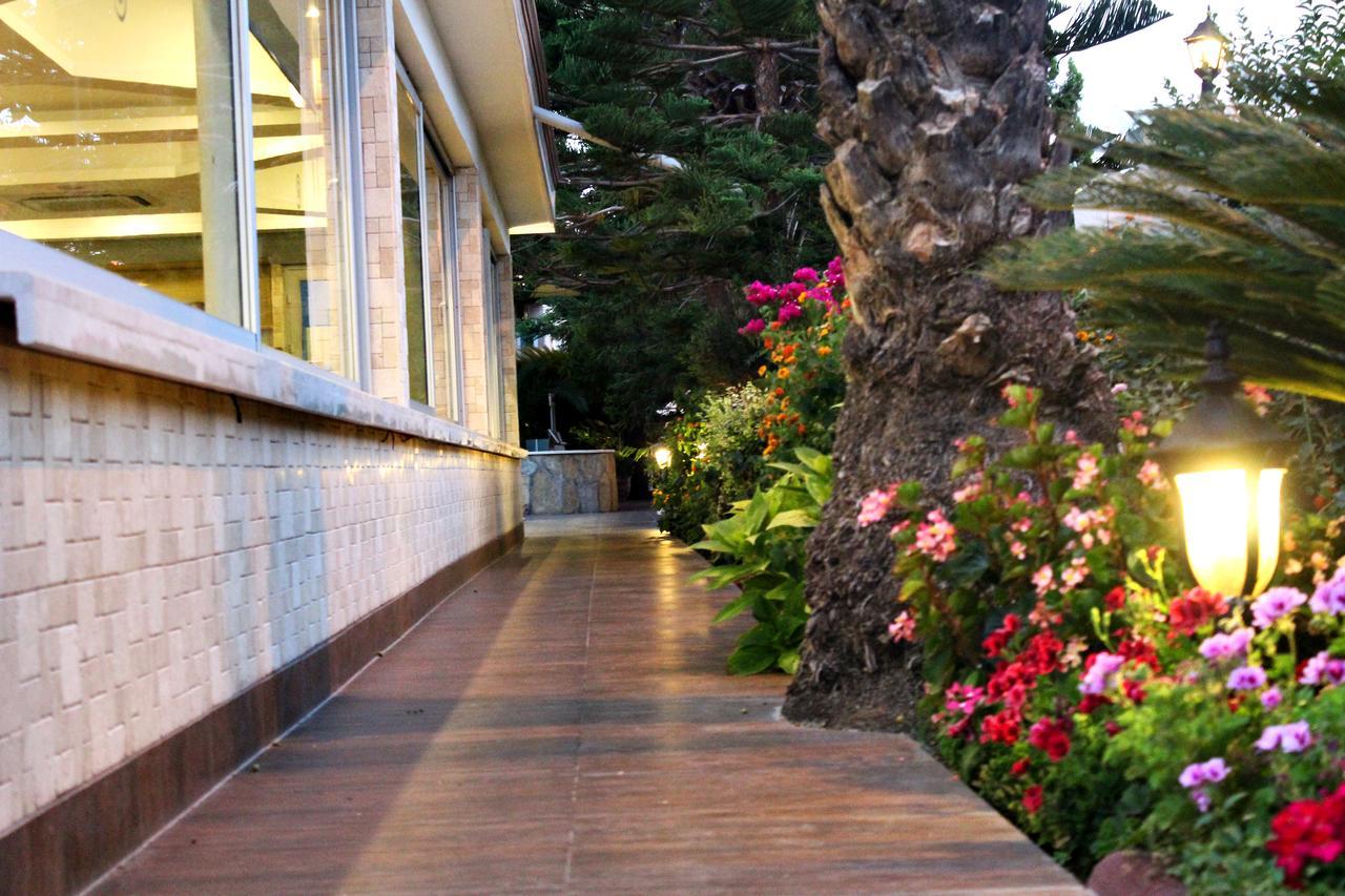 Sun Beach Hotel シダ エクステリア 写真